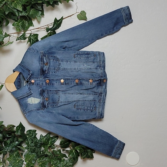 REFUGE Distressed Jean Trucker Jacket  M - Picture 1 of 12